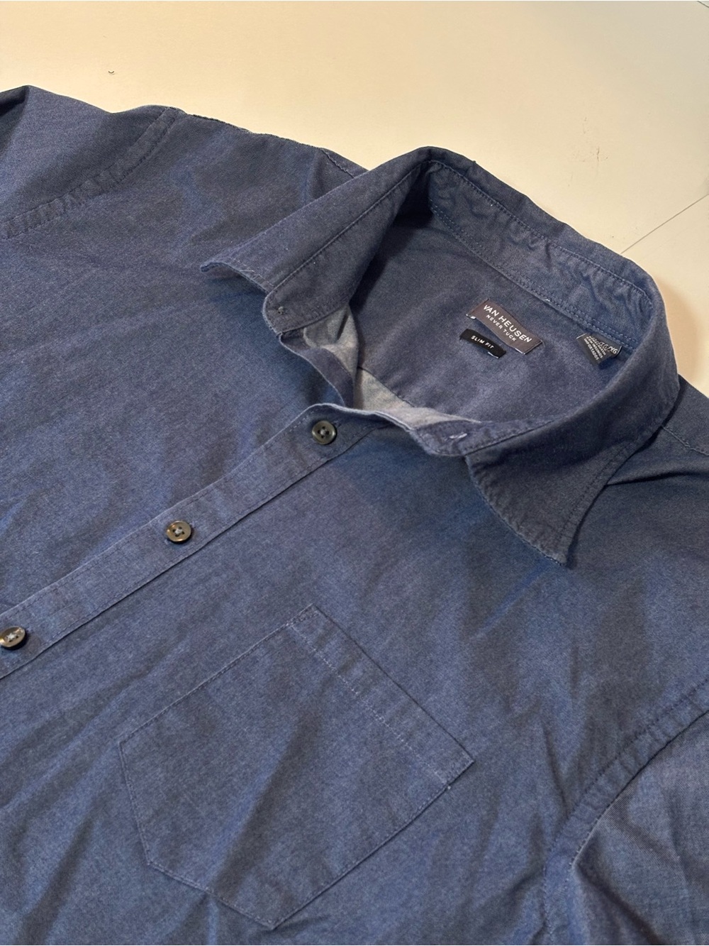 Men’s Van Heusen Blue Casual Button Down Long Sleeve XL Shirt 17-17&1/2
